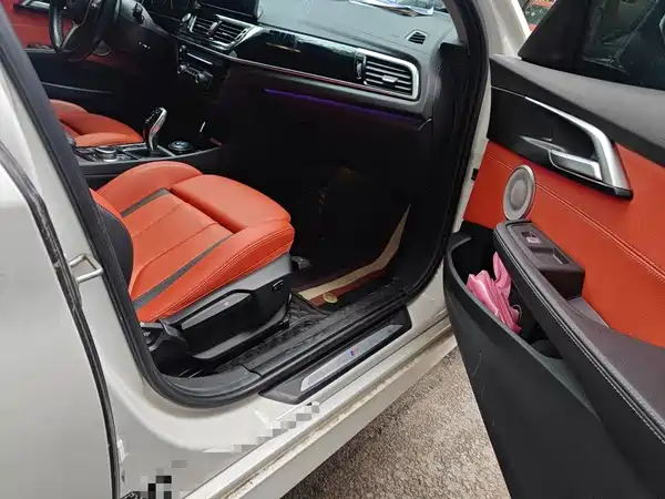 BMW 1 Series 2021, фото 19