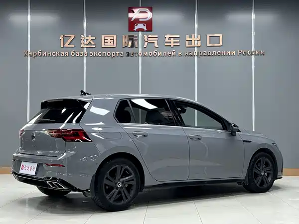 Volkswagen Golf 2023, фото 6