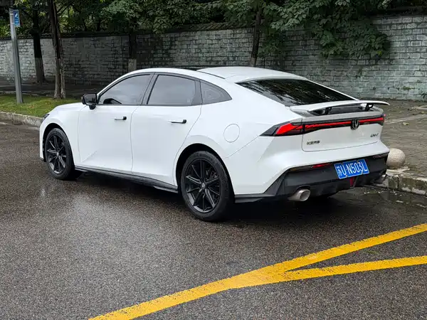 Changan UNI-V 2023, фото 3