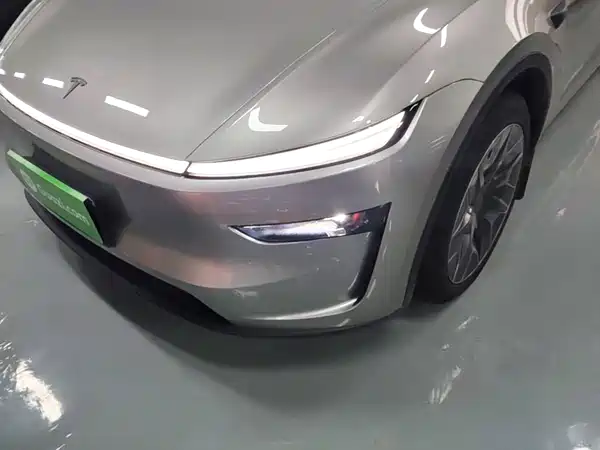Tesla Model Y L 2025, фото 18
