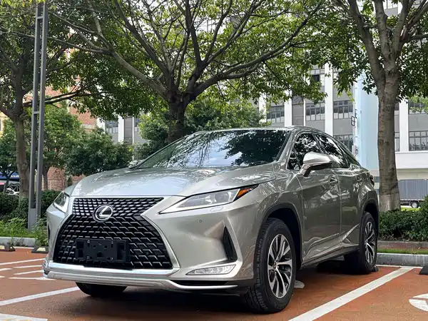 Lexus RX 2020