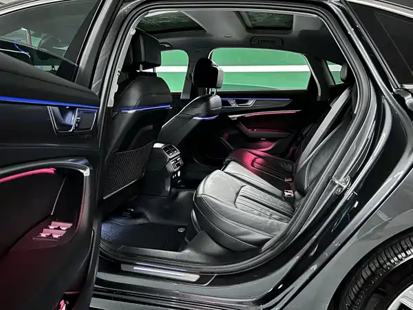 Audi A6L 2023, фото 11
