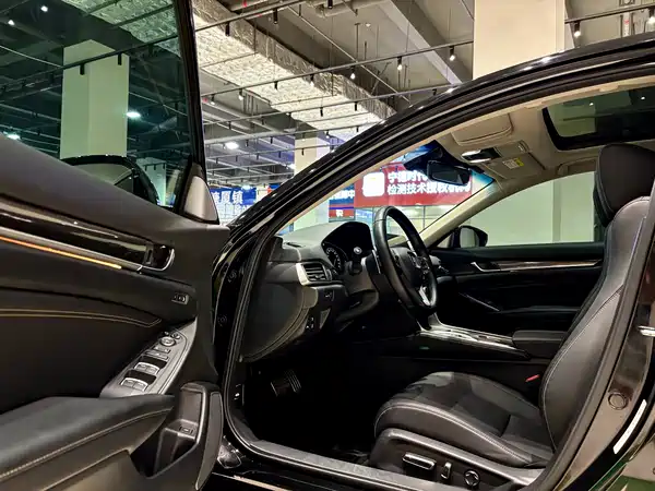 Honda Accord 2022, фото 7