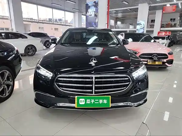 Mercedes-Benz E-Class 2023, фото 2