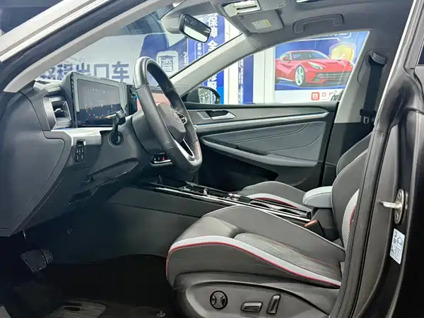 Volkswagen Lamando 2023, фото 17