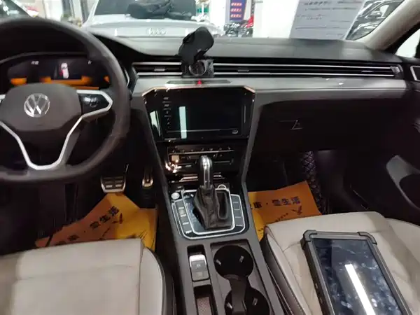 Volkswagen Magotan 2023, фото 12