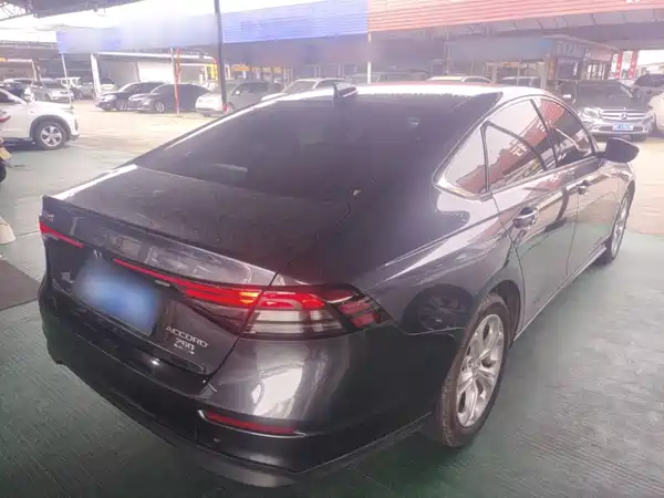 Honda Accord 2023, фото 4
