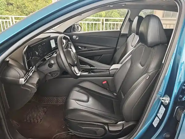 Hyundai Elantra 2022, фото 14