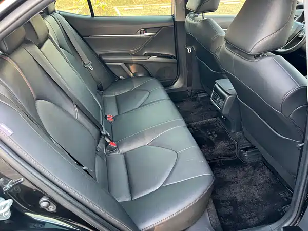 Toyota Camry 2021, фото 16
