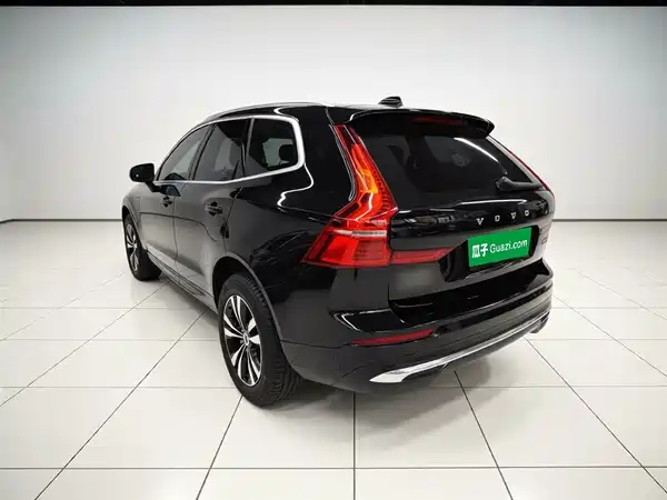 Volvo XC60 2024, фото 4