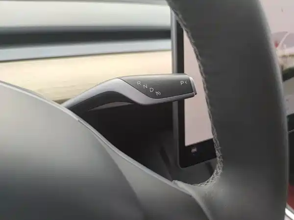 Tesla Model Y 2022, фото 13