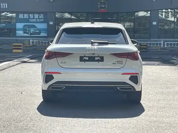 Audi A3 2023, фото 4