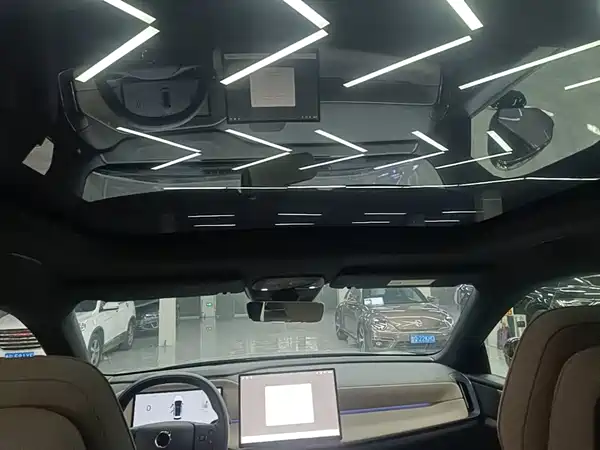 Volvo XC70 PHEV 2026, фото 13