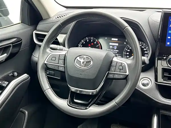 Toyota Highlander 2022, фото 24