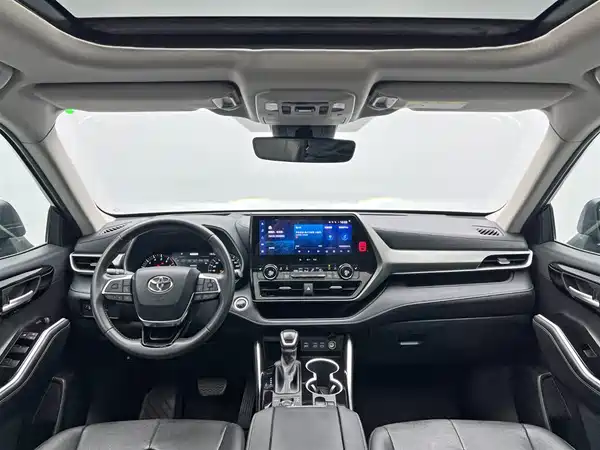 Toyota Highlander 2022, фото 26