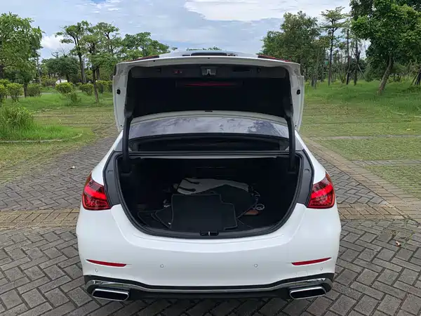 Mercedes-Benz C-Class 2024, фото 16