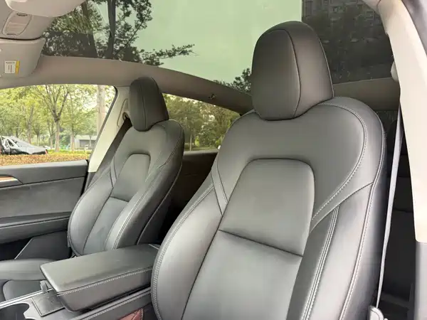Tesla Model Y 2022, фото 11