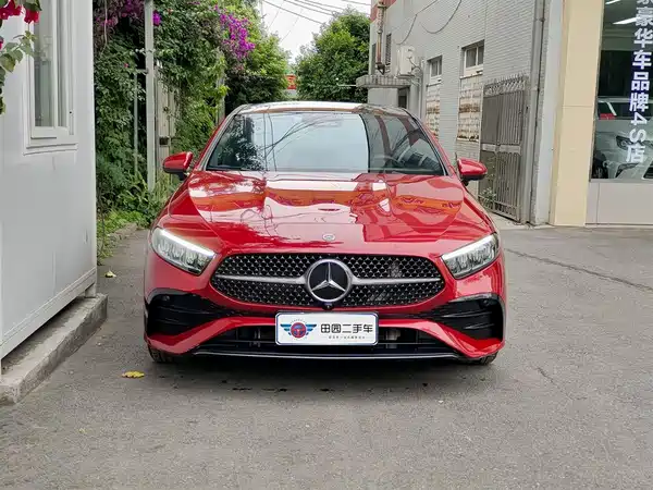 Mercedes-Benz A-Class 2023, фото 2