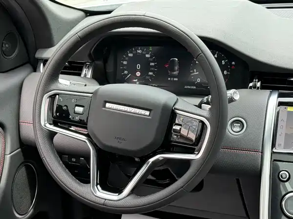 Land Rover Discovery Sport 2023, фото 25
