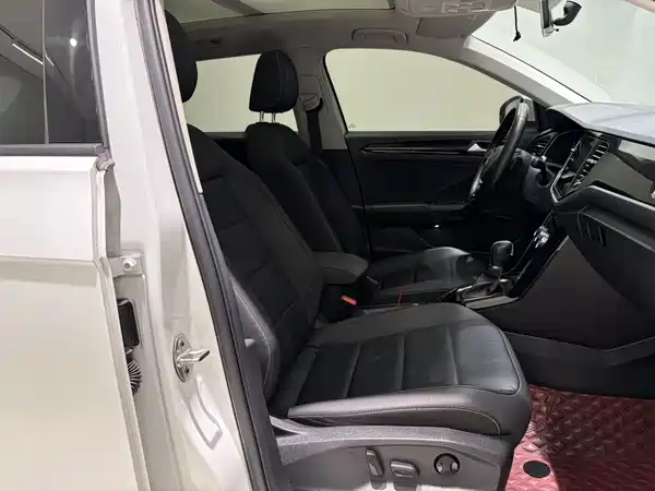 Volkswagen T-ROC 2022, фото 8