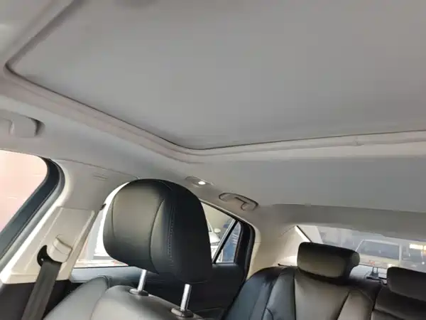 Hongqi H5 2022, фото 17
