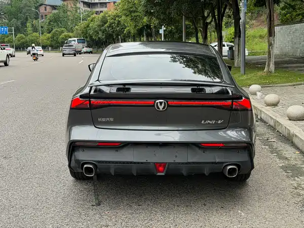 Changan UNI-V 2022, фото 4