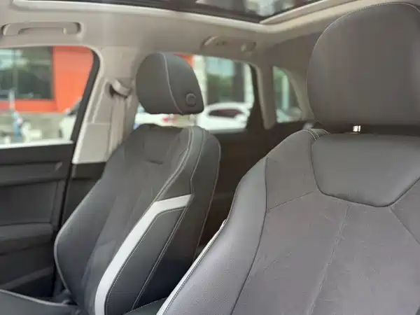 Audi Q3 2023, фото 17