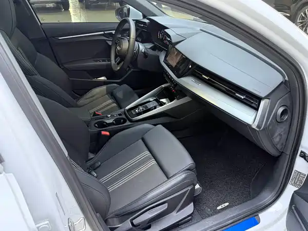 Audi A3 2023, фото 15