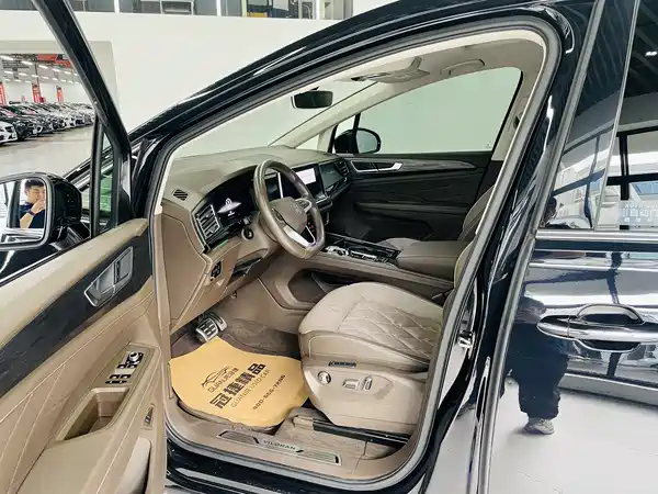 Volkswagen Viloran 2023, фото 4