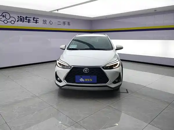 Toyota Yaris 2022, фото 2