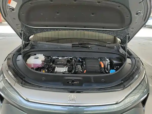 BYD Tang L 2025, фото 20