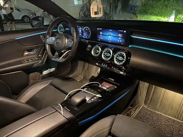 Mercedes-Benz A-Class 2023, фото 8