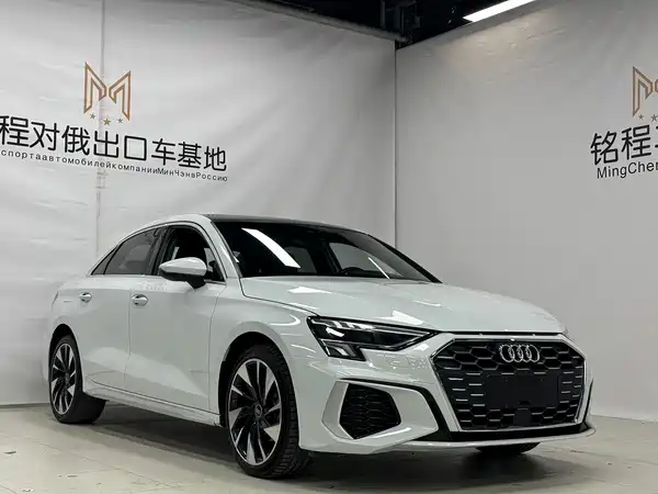 Audi A3 2022, фото 3