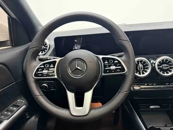 Mercedes-Benz GLA 2022, фото 3