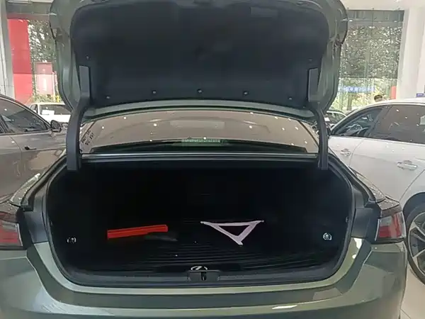 Lexus ES 2025, фото 18