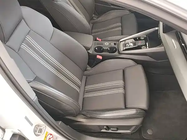 Audi A3 2022, фото 24