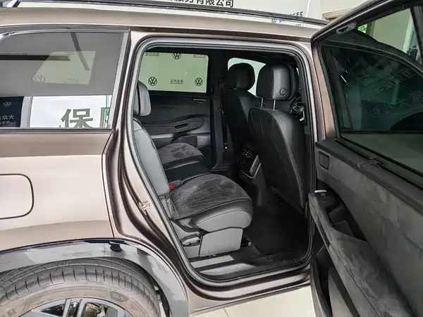 Volkswagen Teramont 2025, фото 10