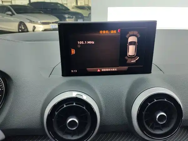 Audi Q2L 2022, фото 13