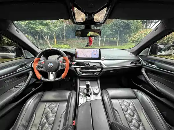BMW 5 Series 2022, фото 5