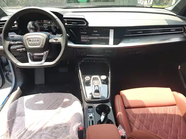 Audi A3 2025, фото 7