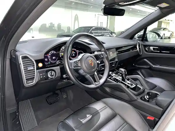 Porsche Cayenne PHEV 2023, фото 7