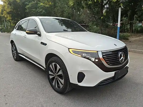 Mercedes-Benz EQC 2021, фото 3