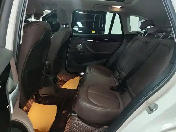 BMW X1 2022, фото 16