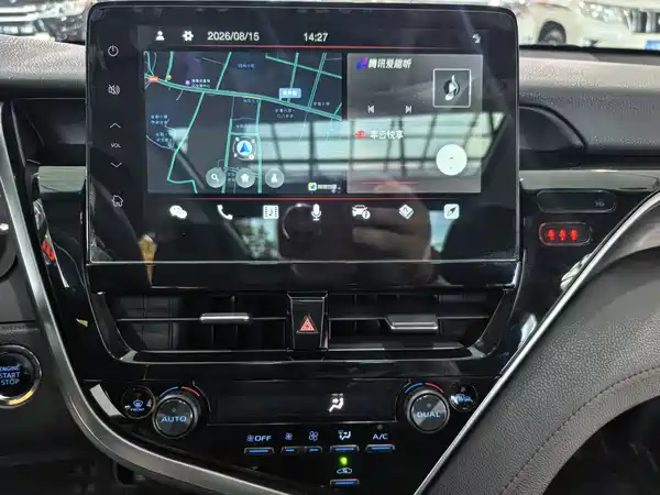 Toyota Camry 2021, фото 9