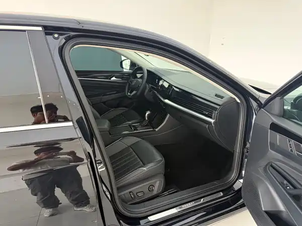 Volkswagen Passat 2023, фото 20