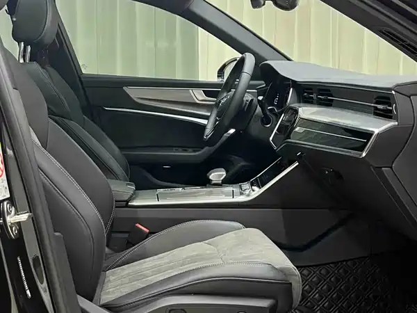 Audi A6L 2023, фото 20