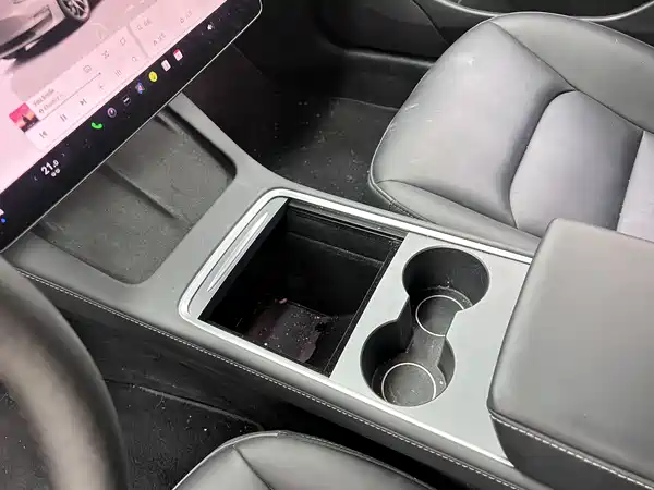 Tesla Model 3 2022, фото 28