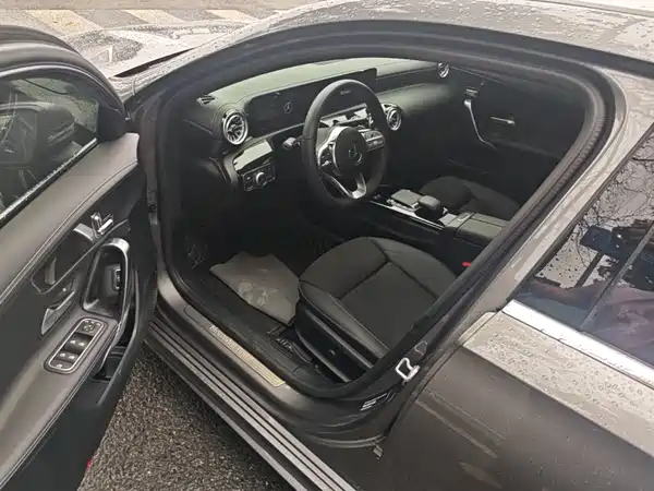 Mercedes-Benz A-Class 2022, фото 15
