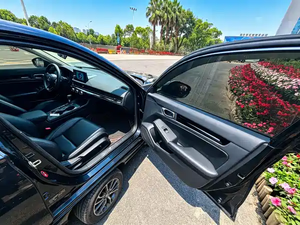 Honda Civic 2022, фото 8