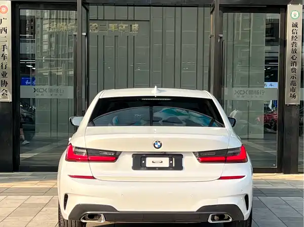 BMW 3 Series 2022, фото 5